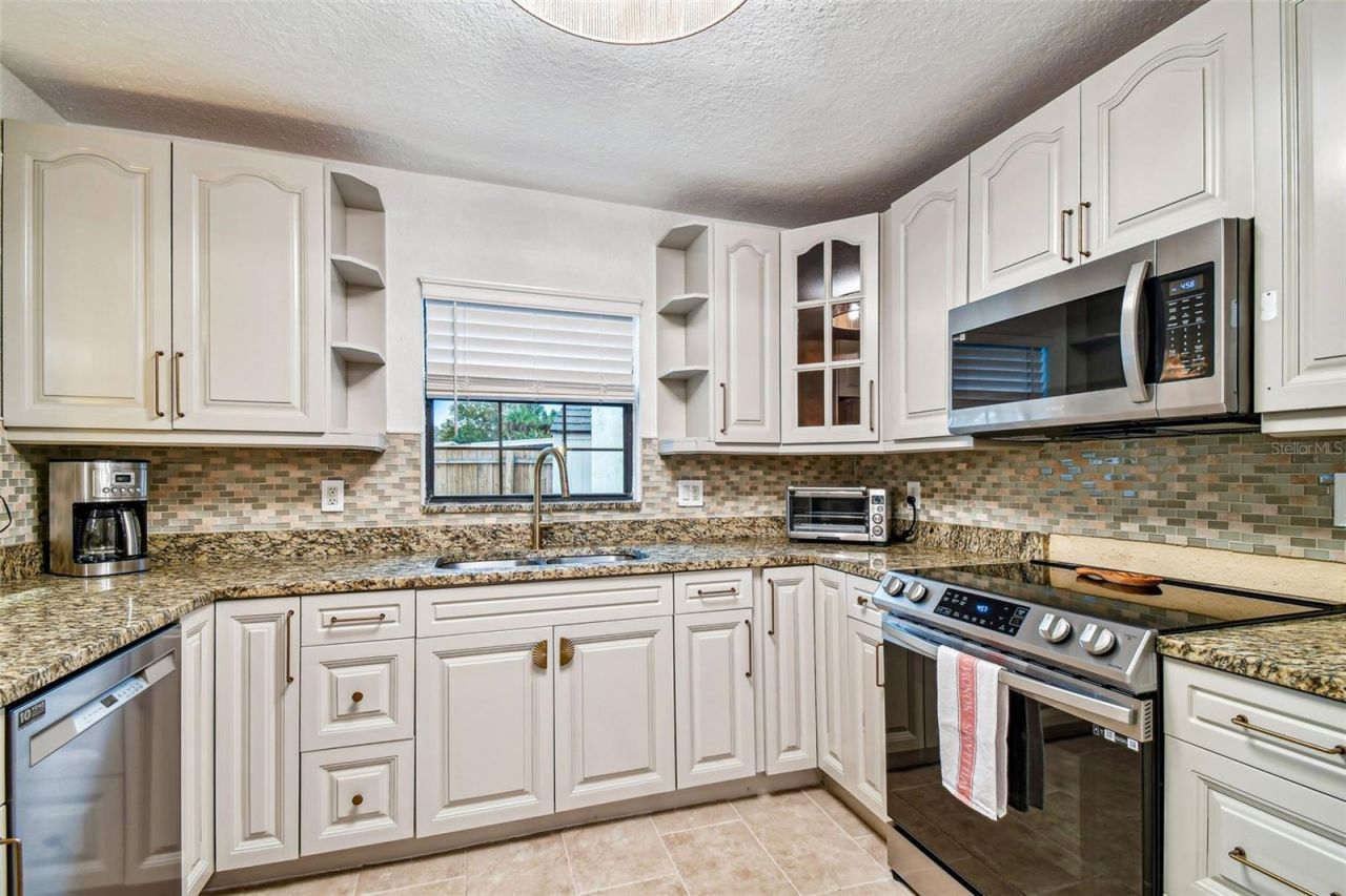 10503 Nile Court, Tampa, FL 33615 Photo