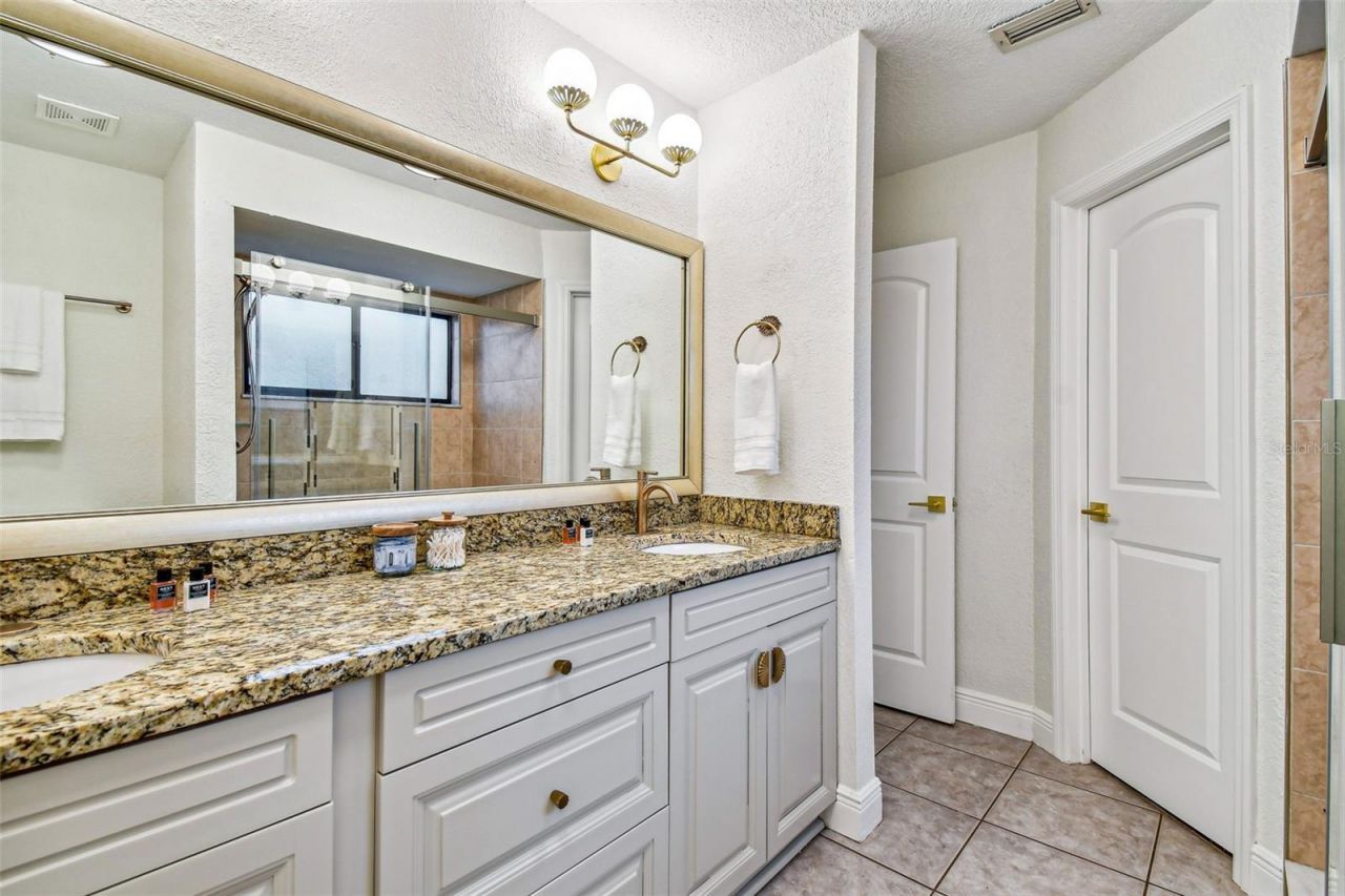 10503 Nile Court, Tampa, FL 33615 Photo