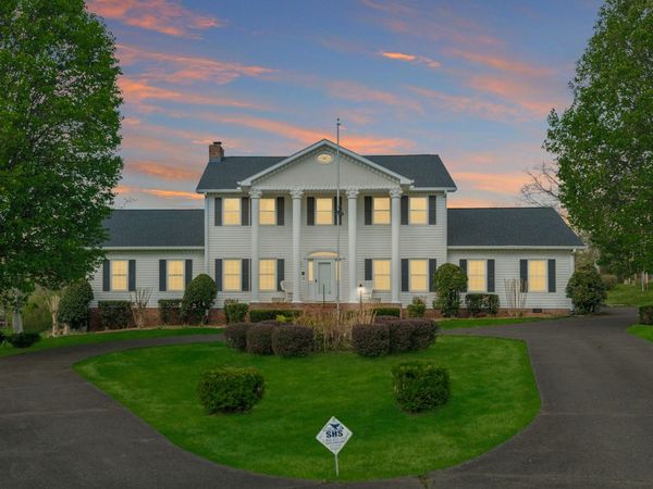 1167 Madison Creek Rd, Goodlettsville, TN 37072