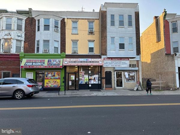32 MARKET N 60TH STREET N, PHILADELPHIA, PA 19139
