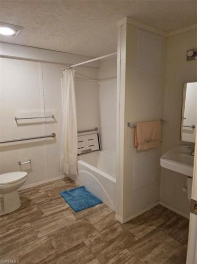 8385 Marx Dr, North Fort Myers, FL 33917 Photo