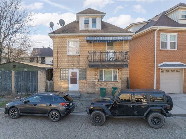 881 Lenz Ave , Ambridge, PA 15003