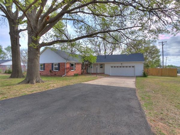 1805 N Philadelphia Avenue, Shawnee, OK 74804