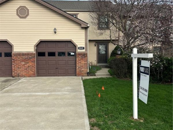 1117 Old Farm Rd, Lawrence, PA 15055