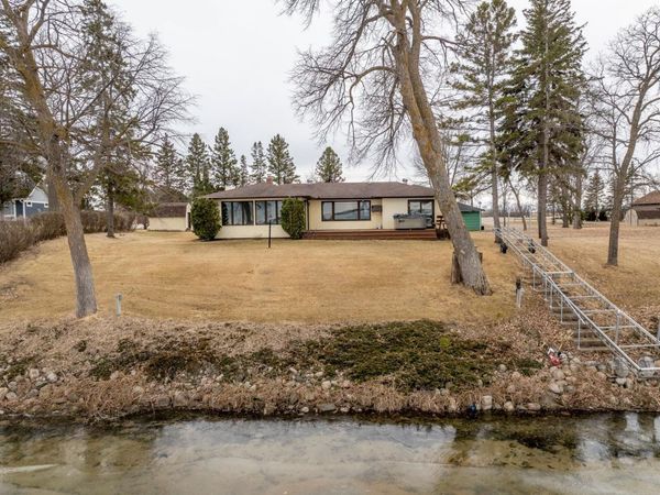 614 S Shore Drive, Detroit Lakes, MN 56501