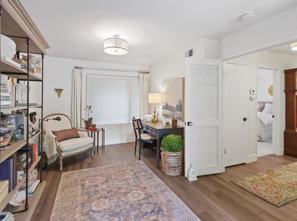 2304 American River Drive, Sacramento, CA 95825 Photo