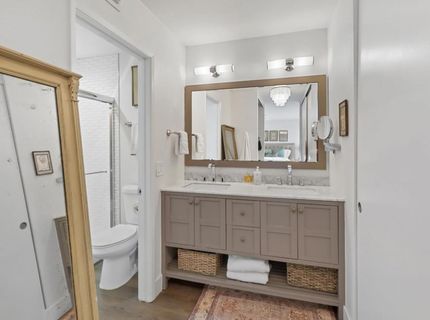 2304 American River Drive, Sacramento, CA 95825 Photo