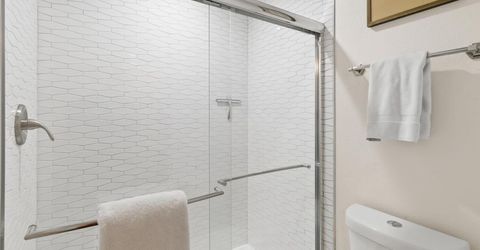 2304 American River Drive, Sacramento, CA 95825 Photo