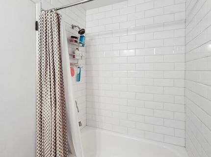 2304 American River Drive, Sacramento, CA 95825 Photo