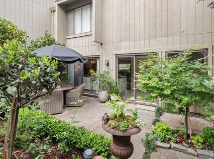 2304 American River Drive, Sacramento, CA 95825 Photo