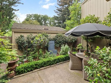 2304 American River Drive, Sacramento, CA 95825 Photo