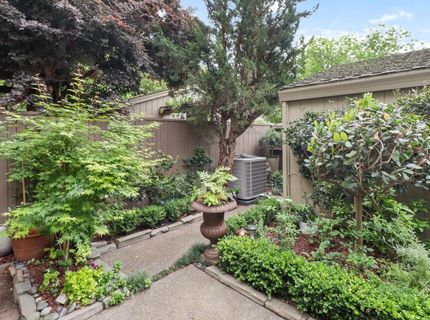 2304 American River Drive, Sacramento, CA 95825 Photo