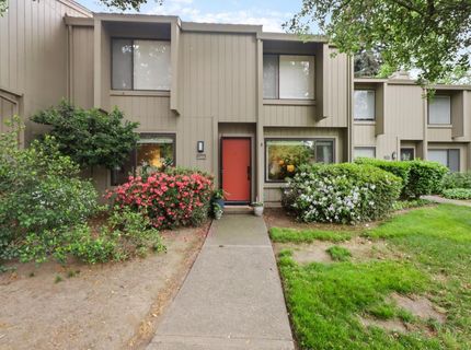 2304 American River Drive, Sacramento, CA 95825 Photo