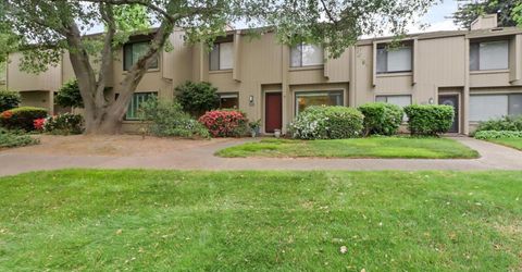 2304 American River Drive, Sacramento, CA 95825 Photo