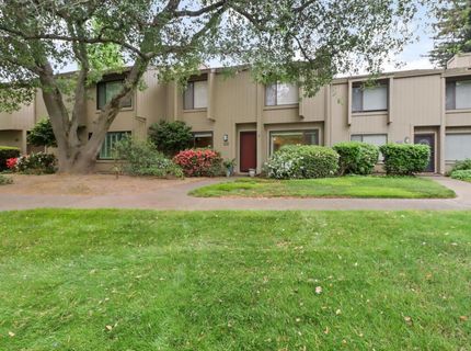 2304 American River Drive, Sacramento, CA 95825 Photo