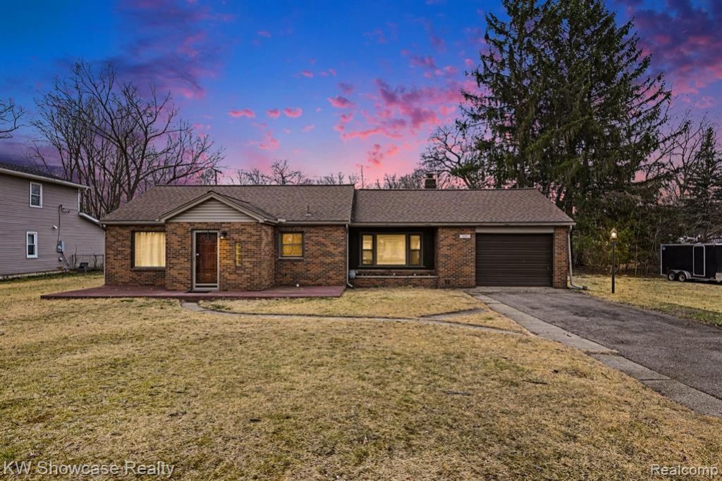 1690 Marylestone Drive , West Bloomfield Township, MI 48324 Main Photo