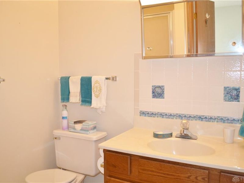 3052 E Brixton Drive, Springfield, OH 45503 Photo 18