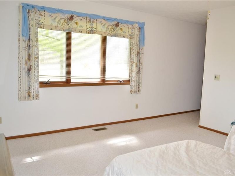 3052 E Brixton Drive, Springfield, OH 45503 Photo 21