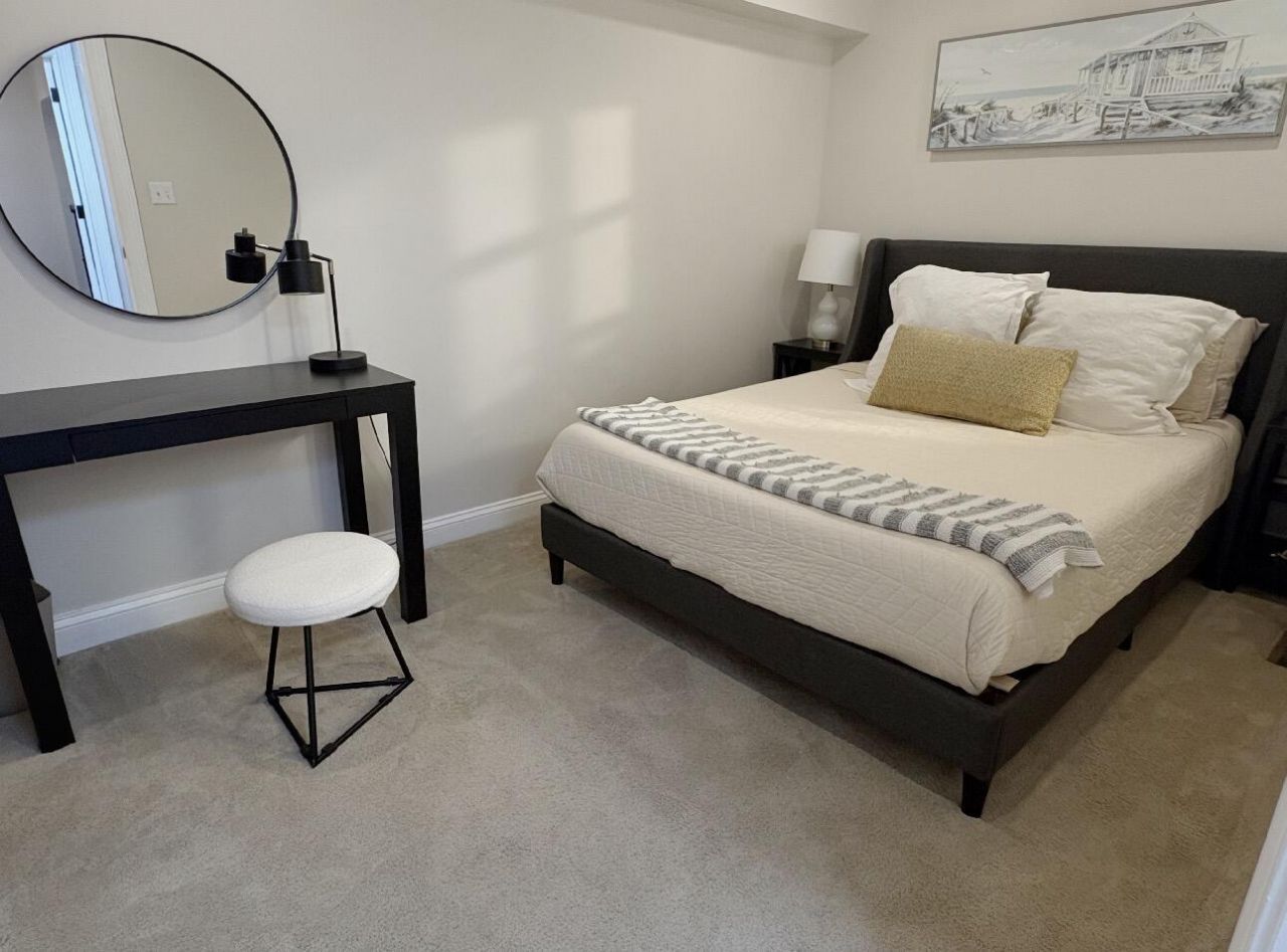 377 King Street Photo 11