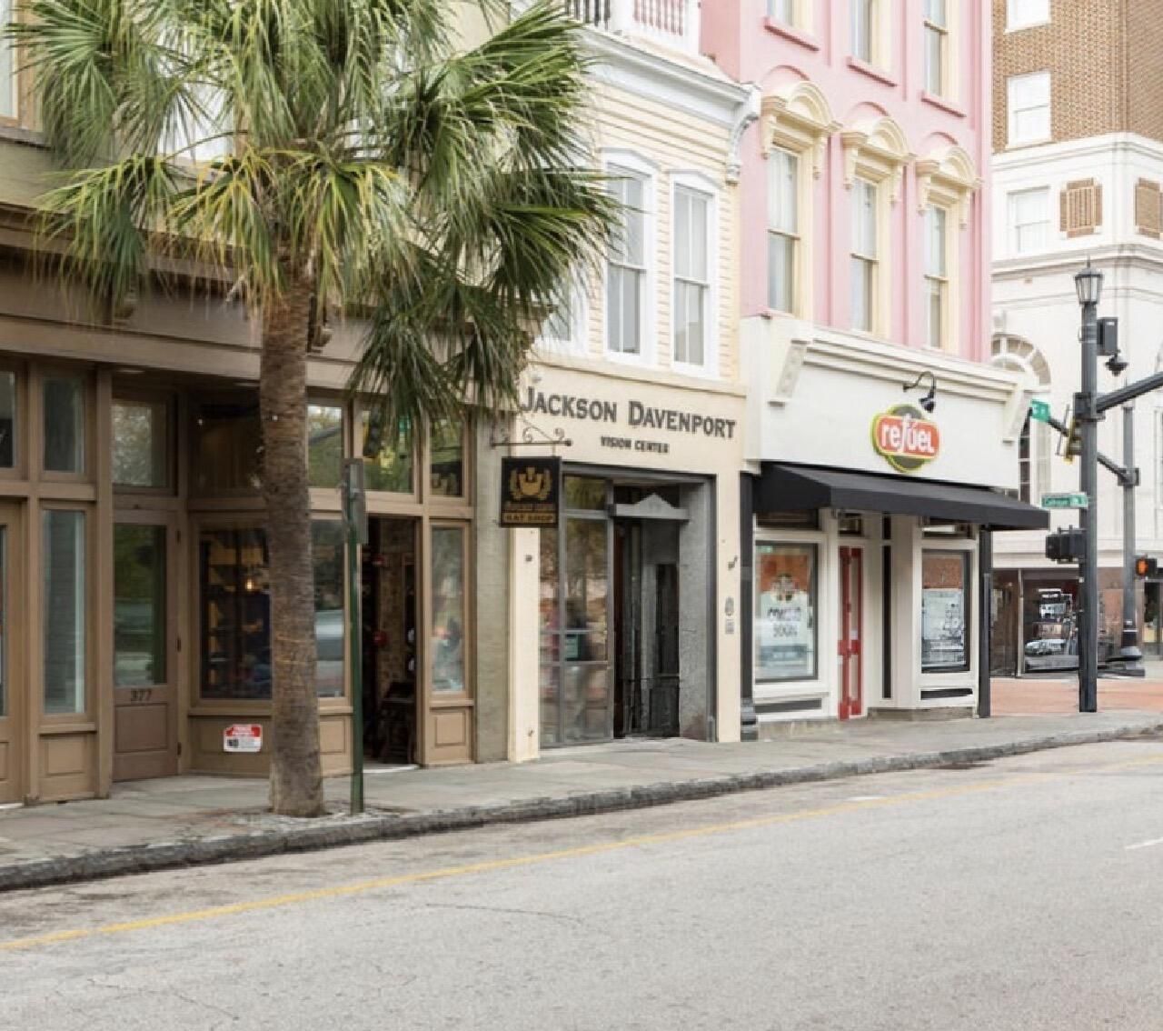 377 King Street Photo 12