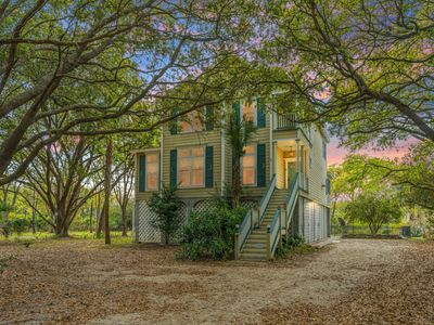 8869 Marsh Aire Lane, Edisto Island, SC 29438