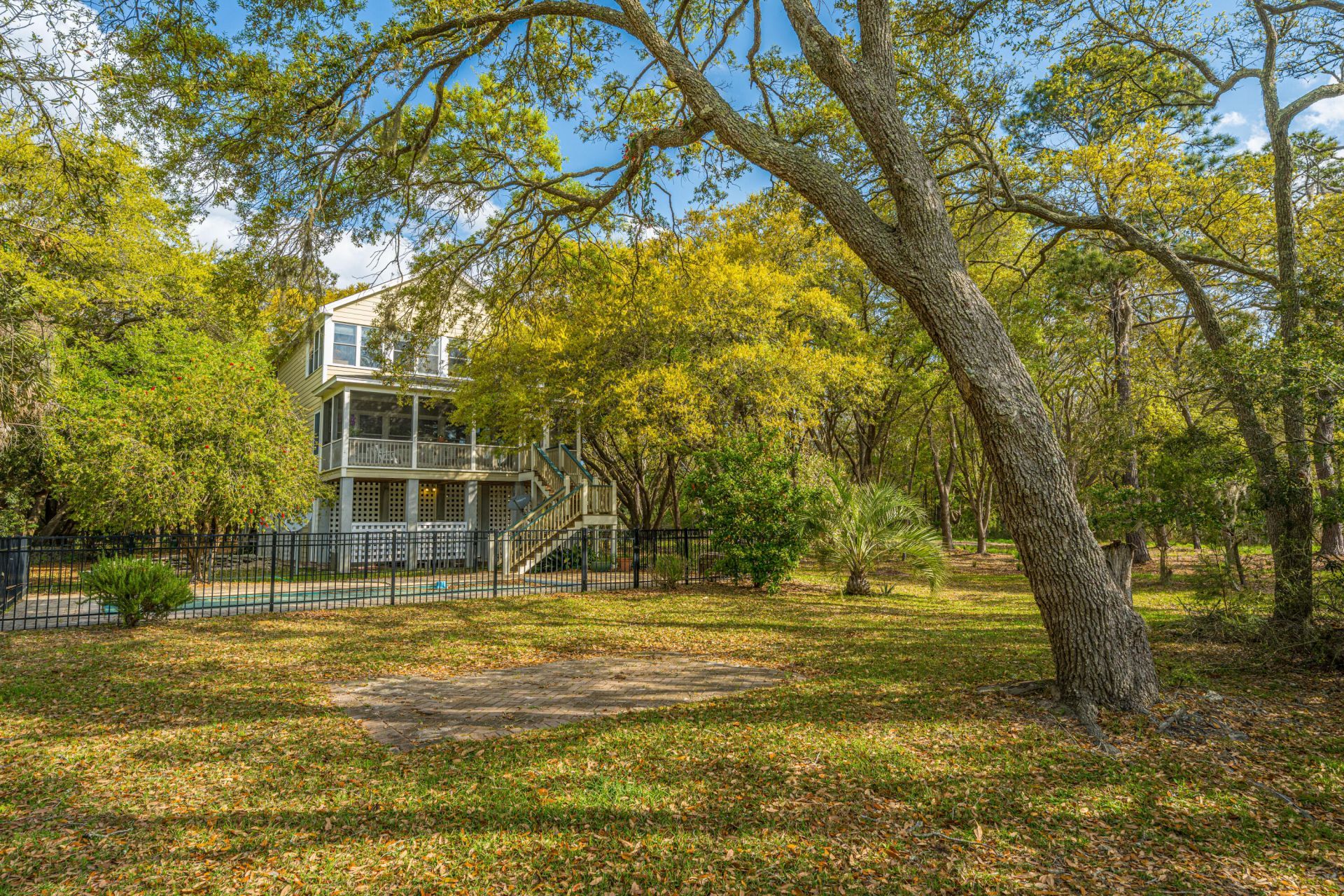 8869 Marsh Aire Lane Photo 18