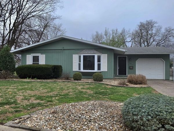 1012 S 15TH Street, Quincy, IL 62301