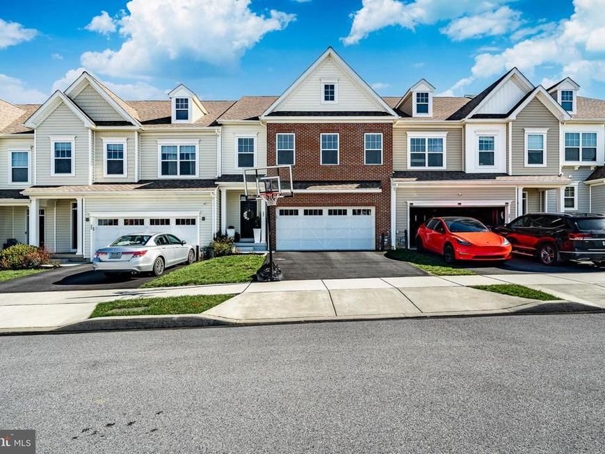 25 N Tompkins Square , Downingtown, PA 19335 Main Photo