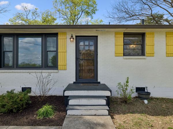 3215 Leswood Ln, Nashville, TN 37207
