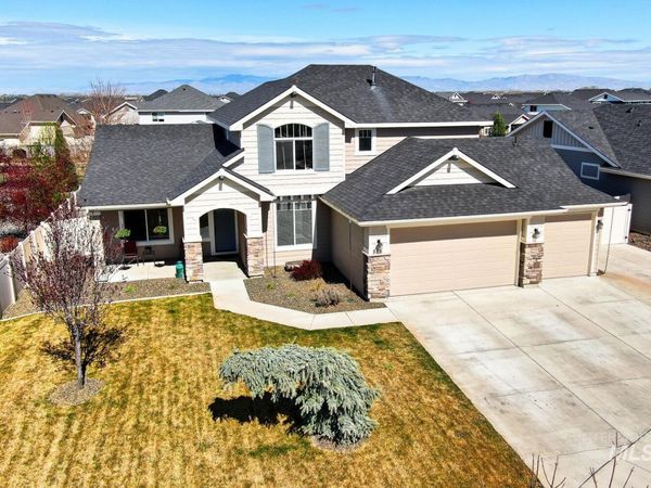 886 E Bay Owl Dr, Kuna, ID 83634