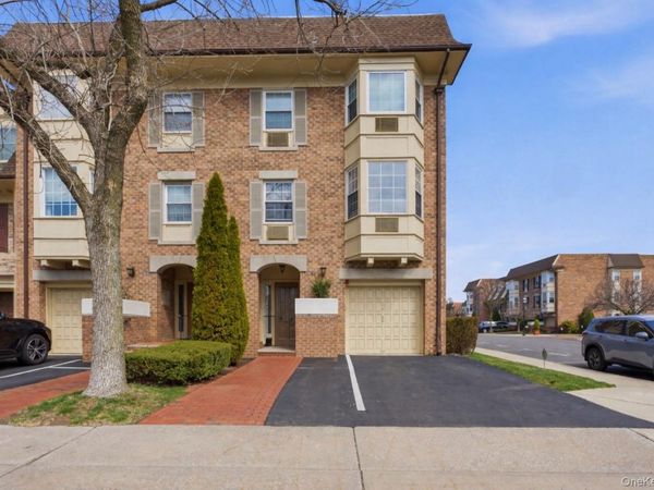 20617 Lori Drive, Unit 1166, Bayside, NY 11360
