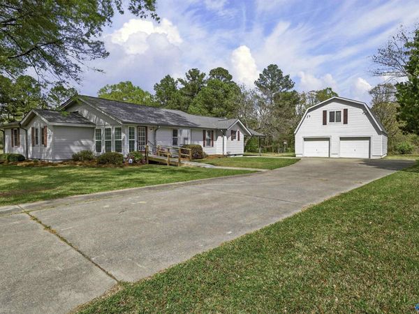 2587 Alfords Bend Road, Hokes Bluff, AL 35903