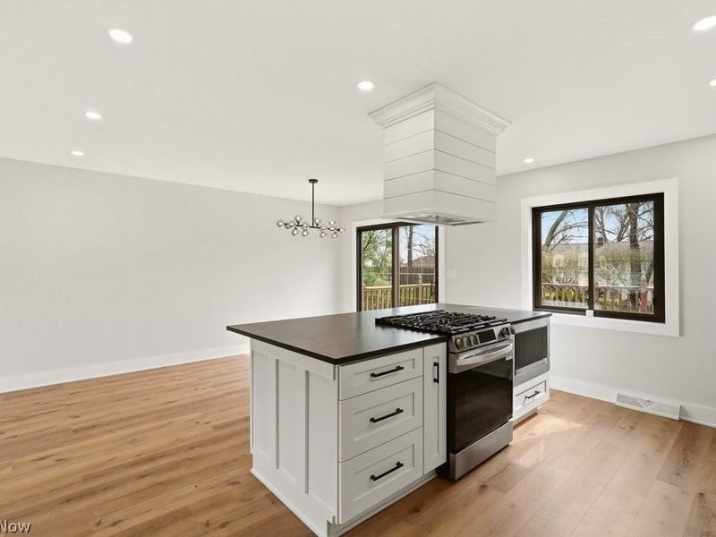 9415 Lawnfield Drive, Twinsburg, OH 44087 Photo 10