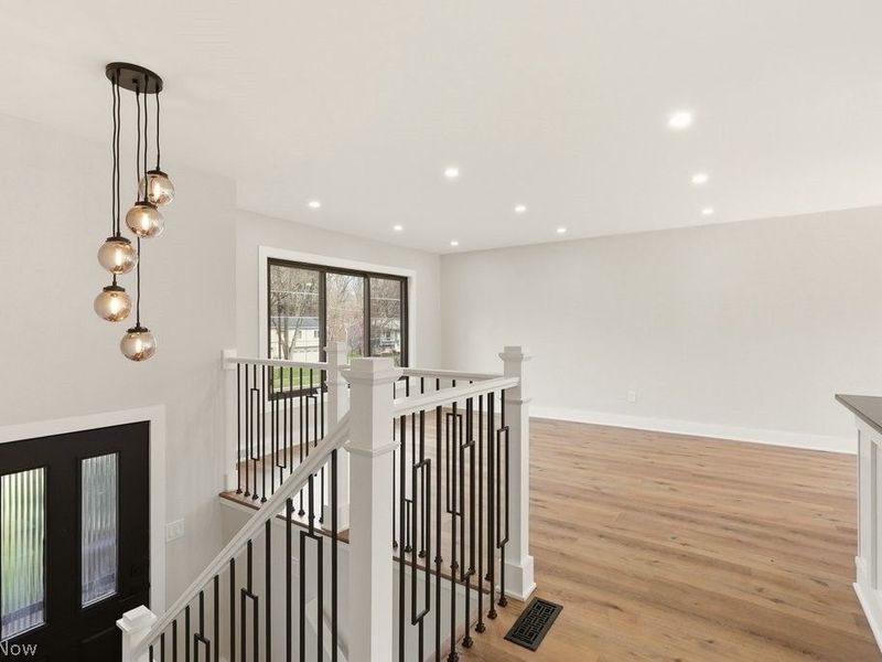 9415 Lawnfield Drive, Twinsburg, OH 44087 Photo 17