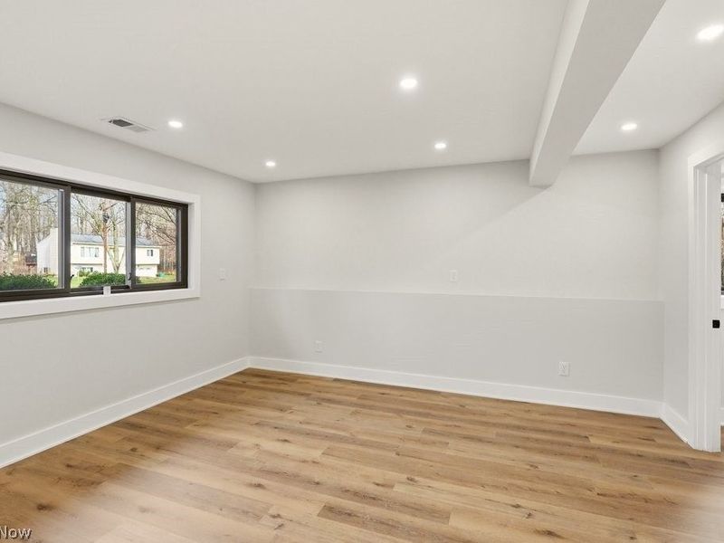 9415 Lawnfield Drive, Twinsburg, OH 44087 Photo 21