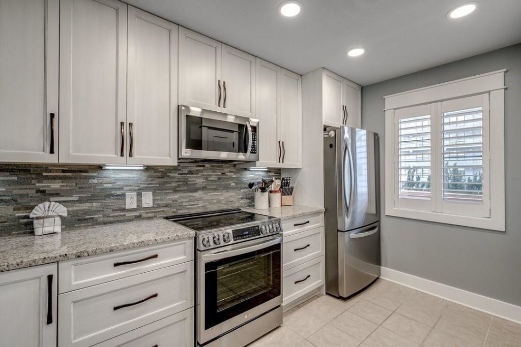 5515 N Ocean Blvd. N  Photo 6