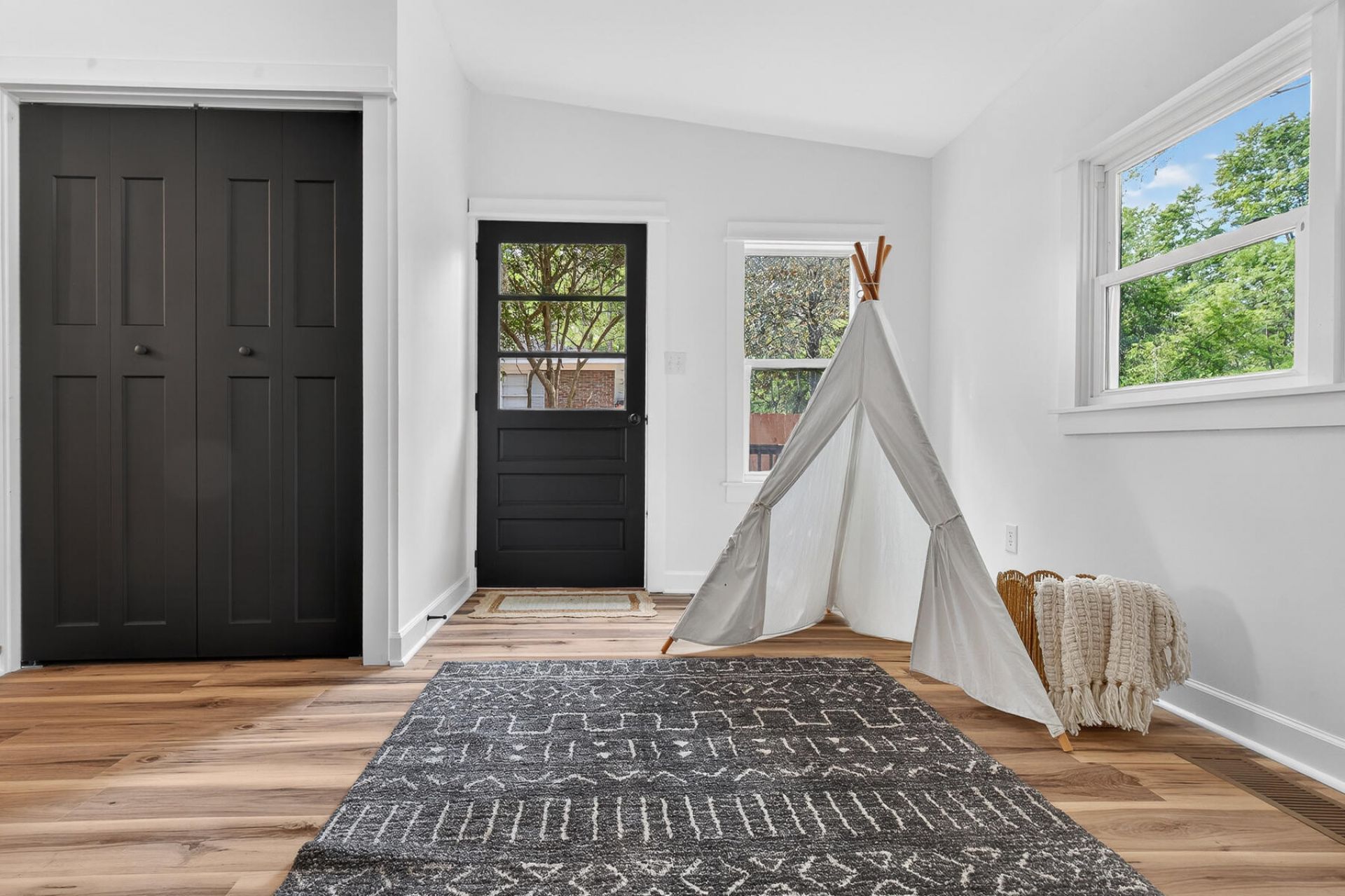 314 Ashley Drive Photo 28