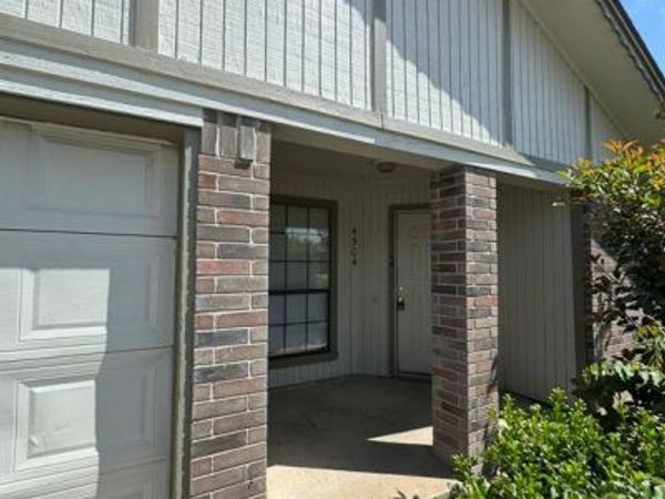 4504 Mizzenmast Court, Fort Worth, TX 76135