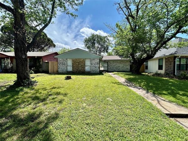 9620 Dale Glade Drive , Dallas, TX 75217