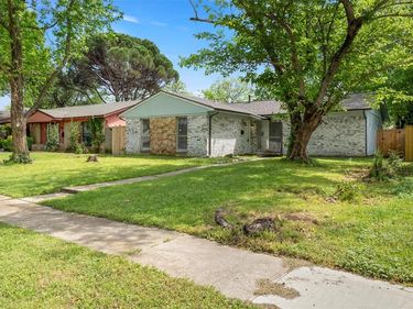 9620 Dale Glade Drive, Dallas, TX 75217