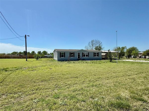 525 Private Road 4906, Haslet, TX 76052