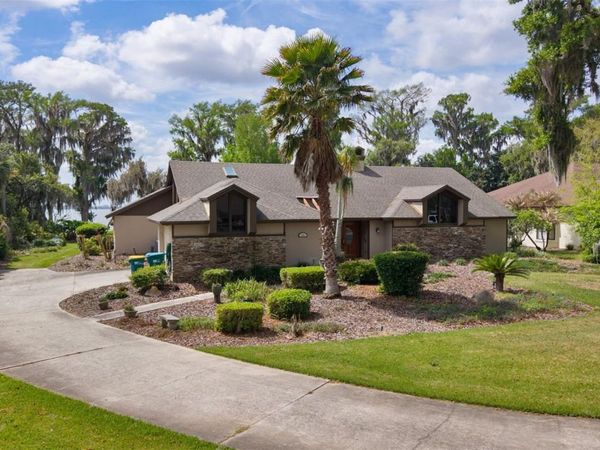 60 SAND LAKE PLACE, EUSTIS, FL 32726