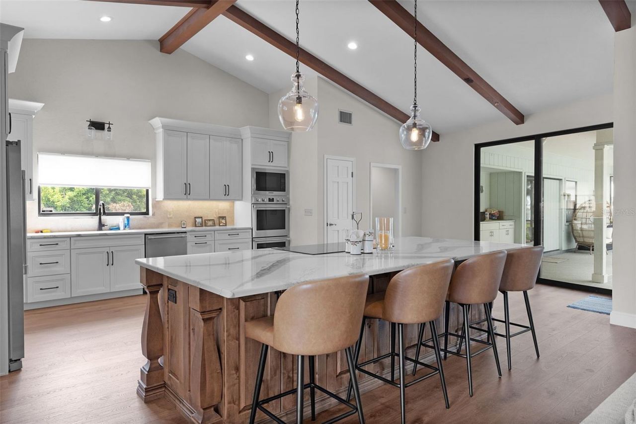 60 Sand Lake Place, Eustis, FL 32726 Photo