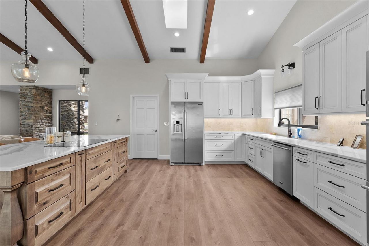 60 Sand Lake Place, Eustis, FL 32726 Photo