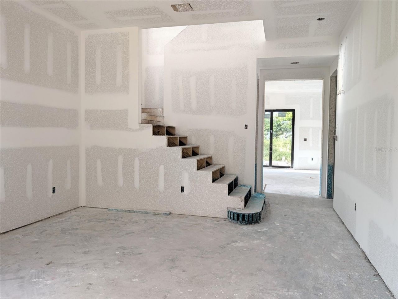905 W Plymouth Street, Tampa, FL 33603 Photo
