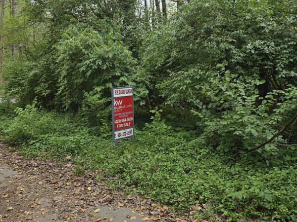 3433 Vinewood Drive, Chattanooga, TN 37406