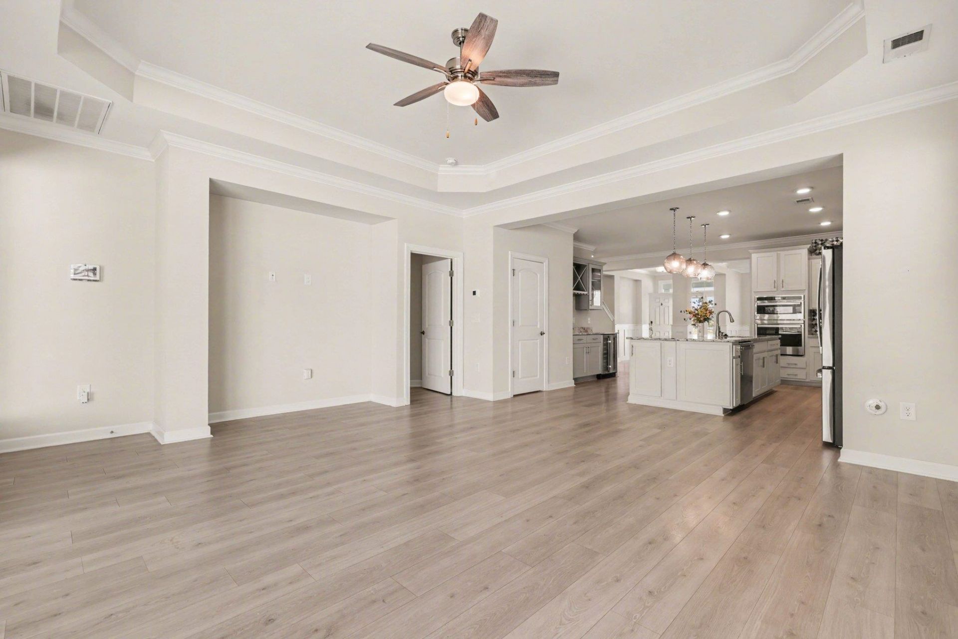 2063 Singing Palm Loop Photo 10