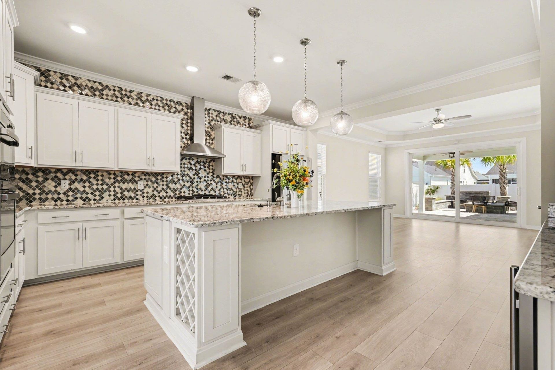 2063 Singing Palm Loop Photo 11