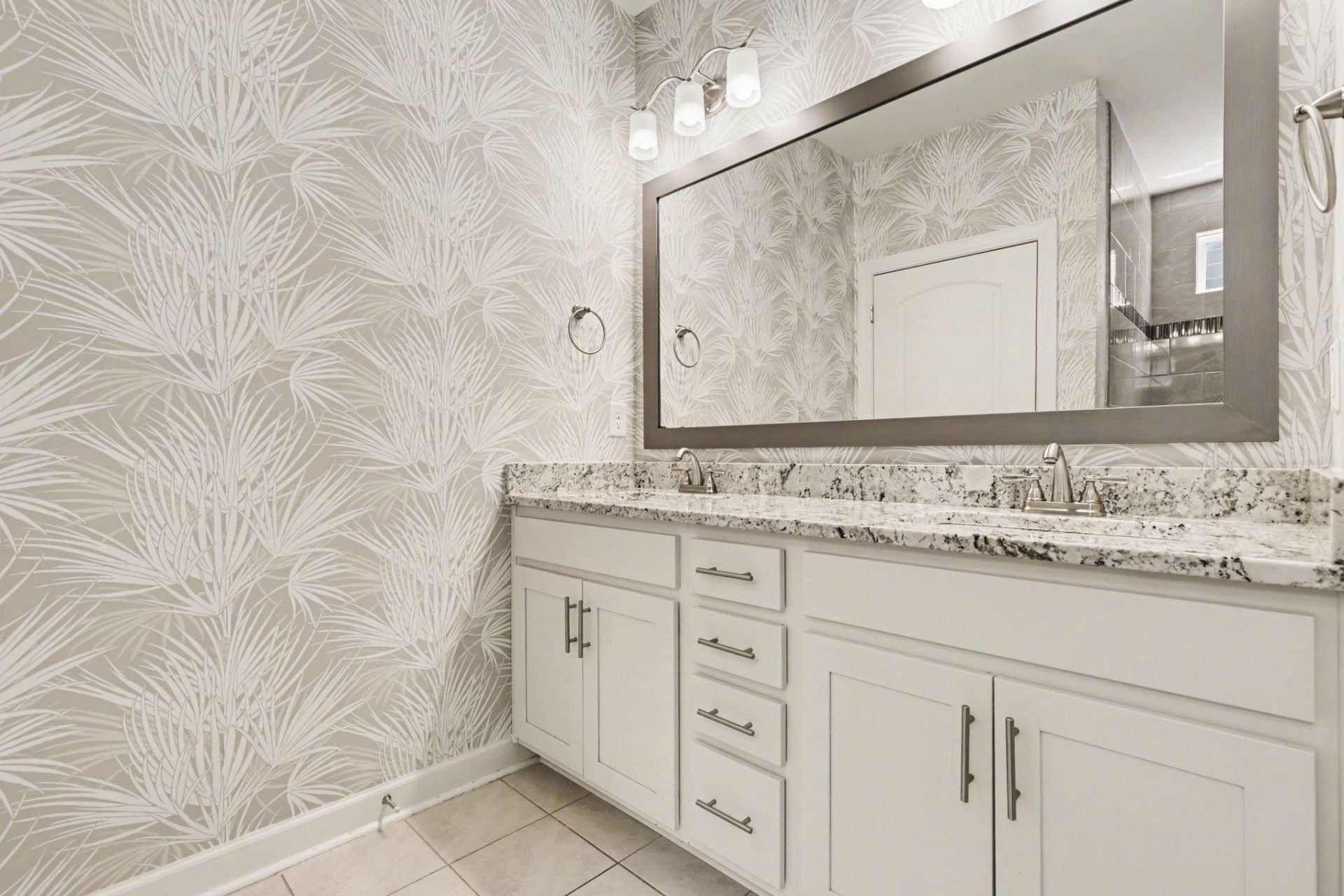 2063 Singing Palm Loop Photo 22