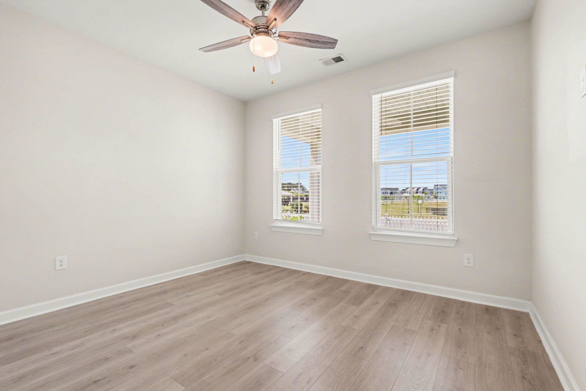 2063 Singing Palm Loop Photo 26